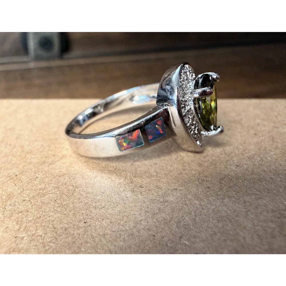 Sterling Silver 925 Peridot & Opal Inlay Ring Size 8